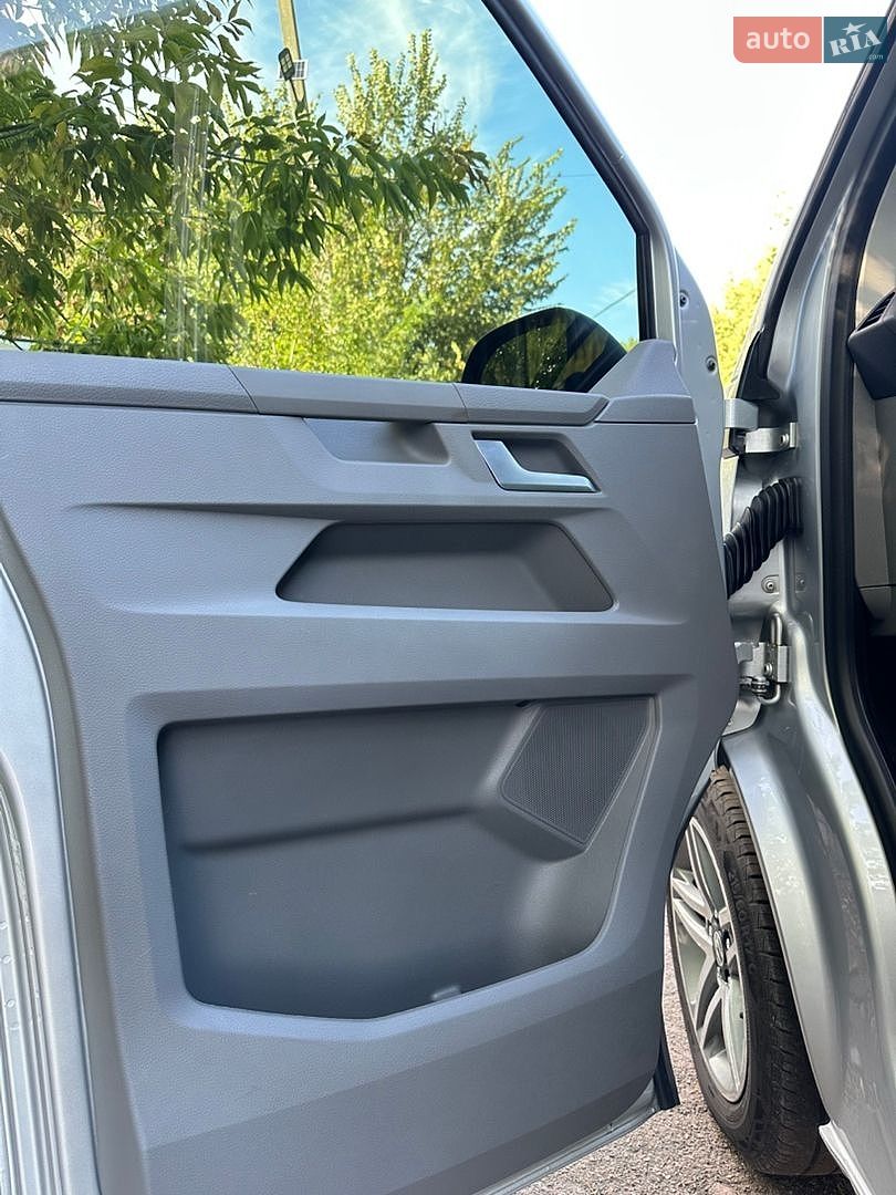 Volkswagen Transporter 2023 VIN WV1ZZZ7HZPH042653 фото оголошення 38 з 76