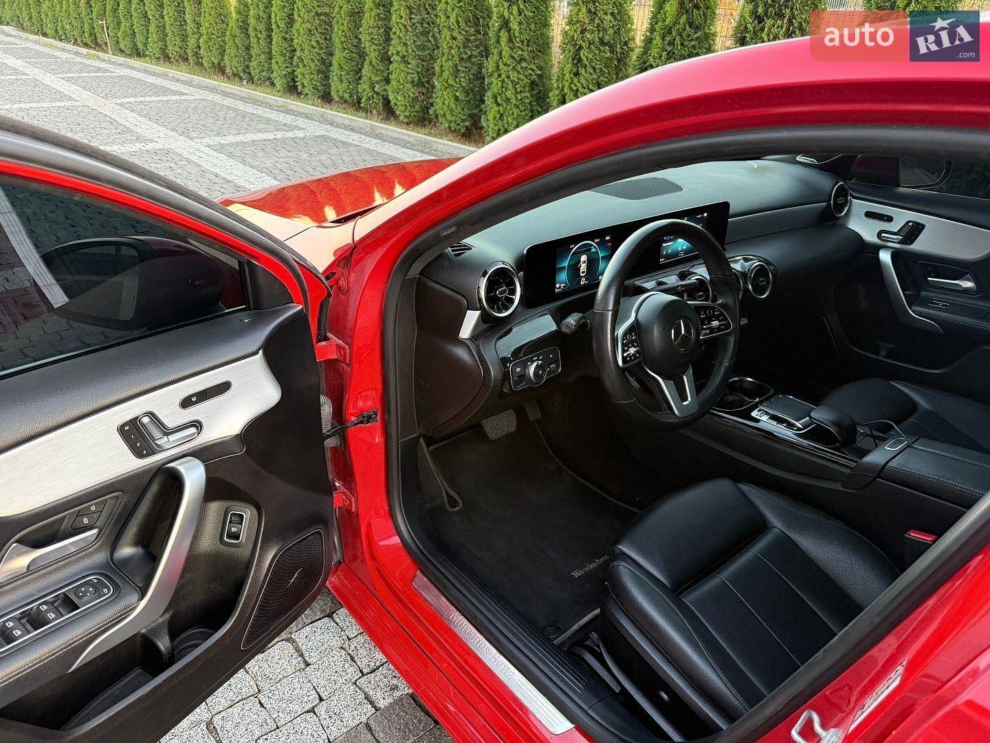Mercedes-Benz A-Class 2019 VIN WDD3G4FB7KW020504 фото оголошення 9 з 21