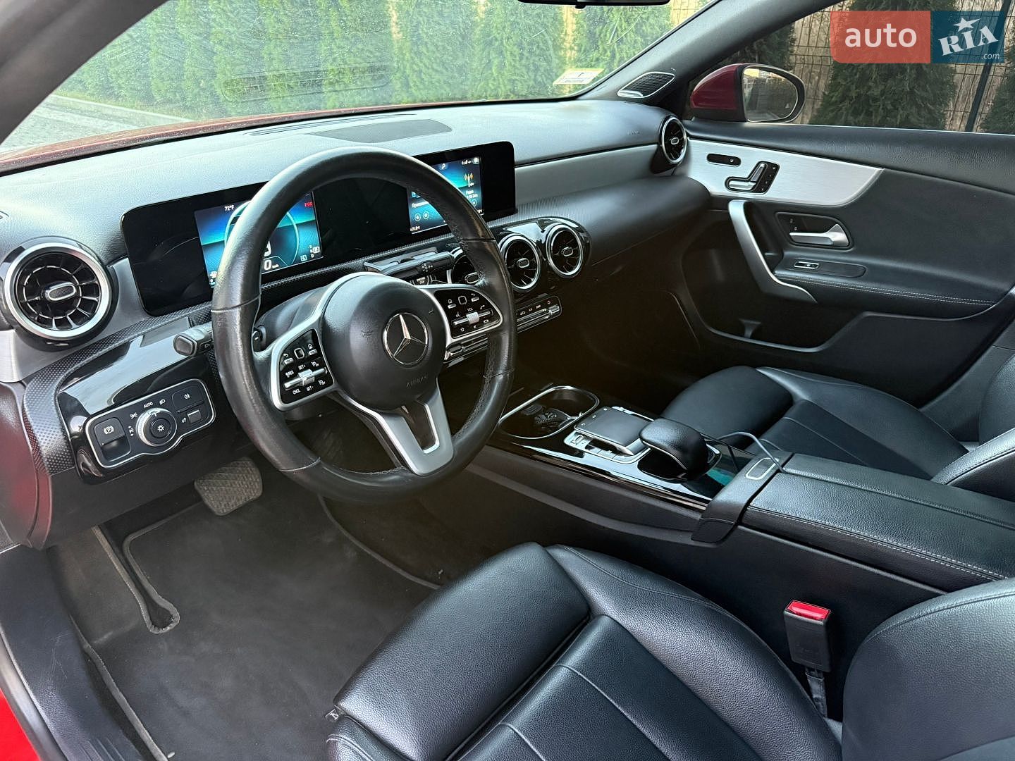Mercedes-Benz A-Class 2019 VIN WDD3G4FB7KW020504 фото оголошення 10 з 21
