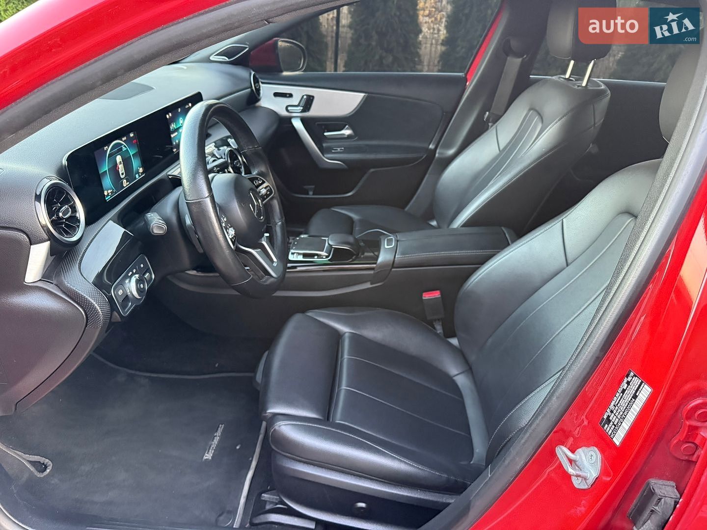 Mercedes-Benz A-Class 2019 VIN WDD3G4FB7KW020504 фото оголошення 12 з 21