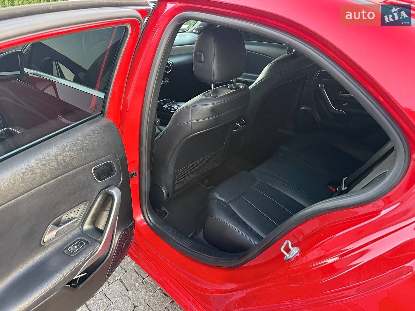 Mercedes-Benz A-Class 2019 VIN WDD3G4FB7KW020504 фото оголошення 17 з 21