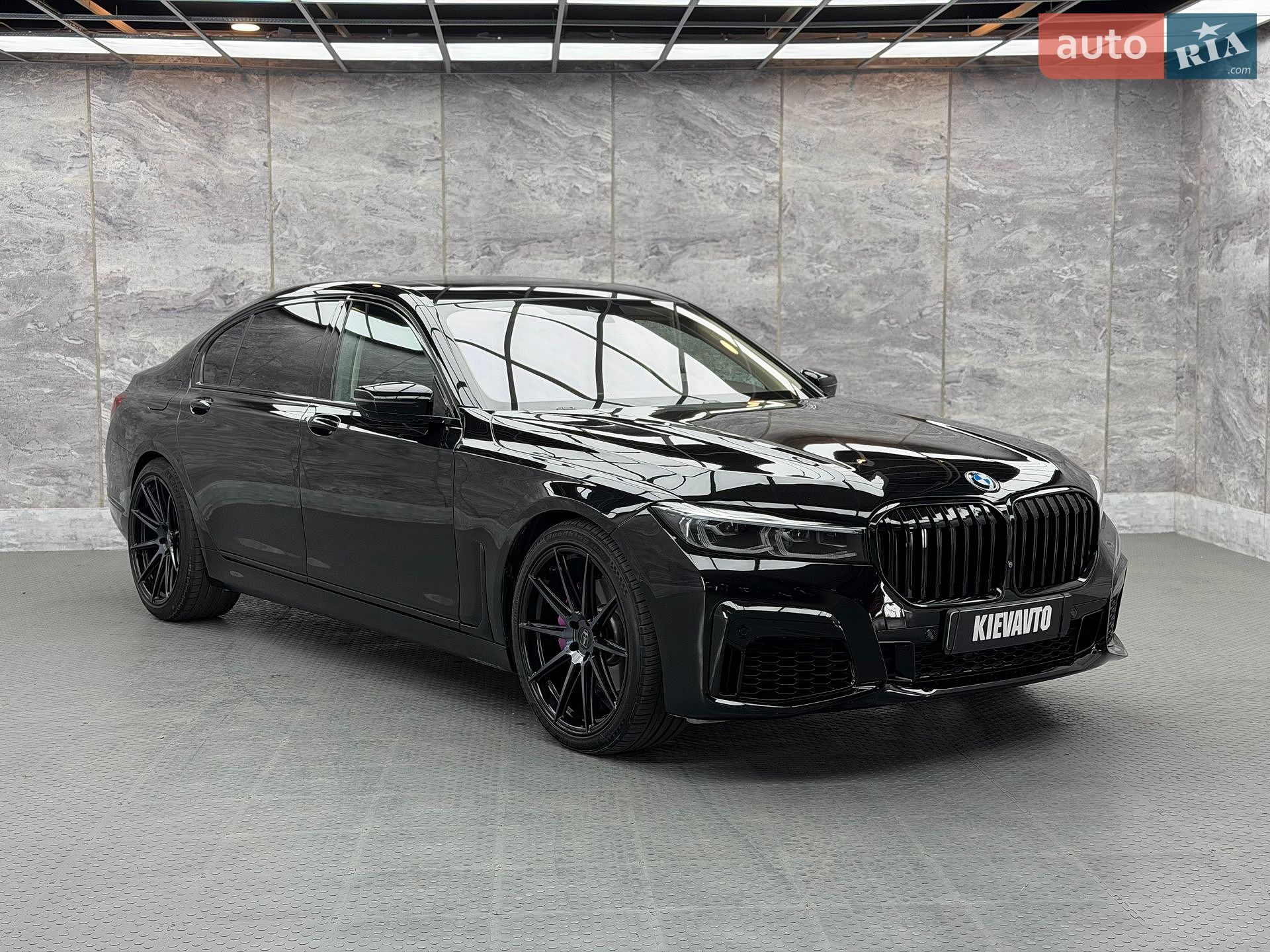 BMW 7 Series 2019 VIN WBA7T2C07LGL17957 фото оголошення 2 з 17
