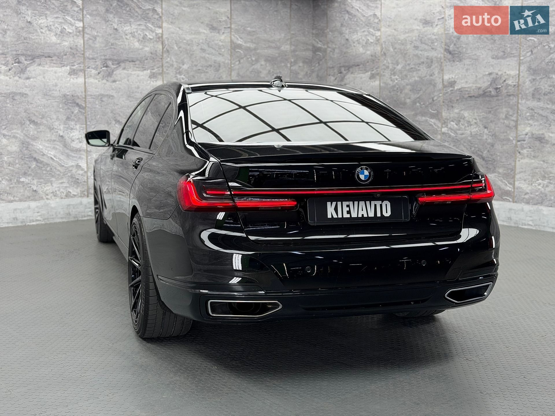 BMW 7 Series 2019 VIN WBA7T2C07LGL17957 фото оголошення 5 з 17