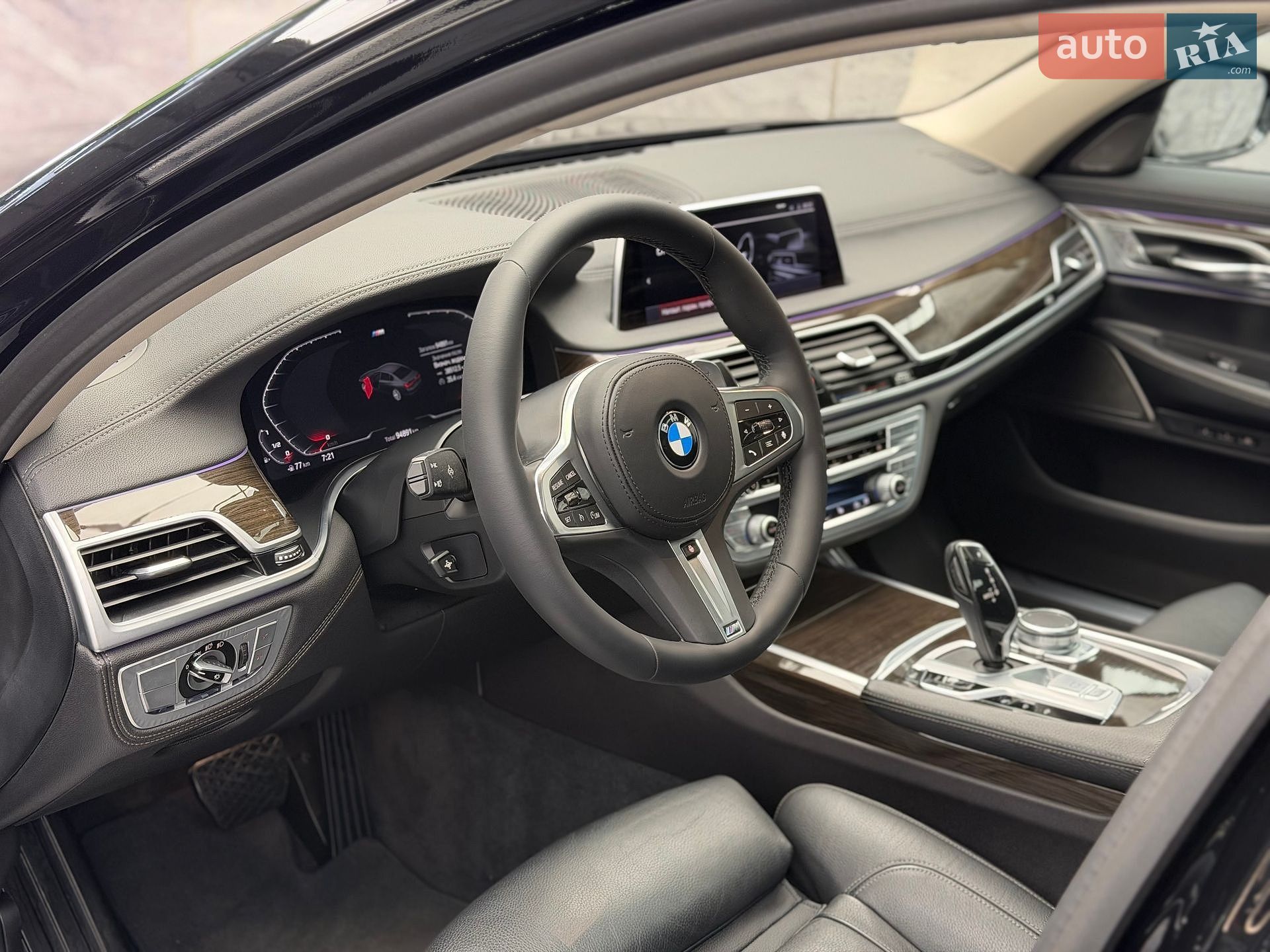 BMW 7 Series 2019 VIN WBA7T2C07LGL17957 фото оголошення 13 з 17