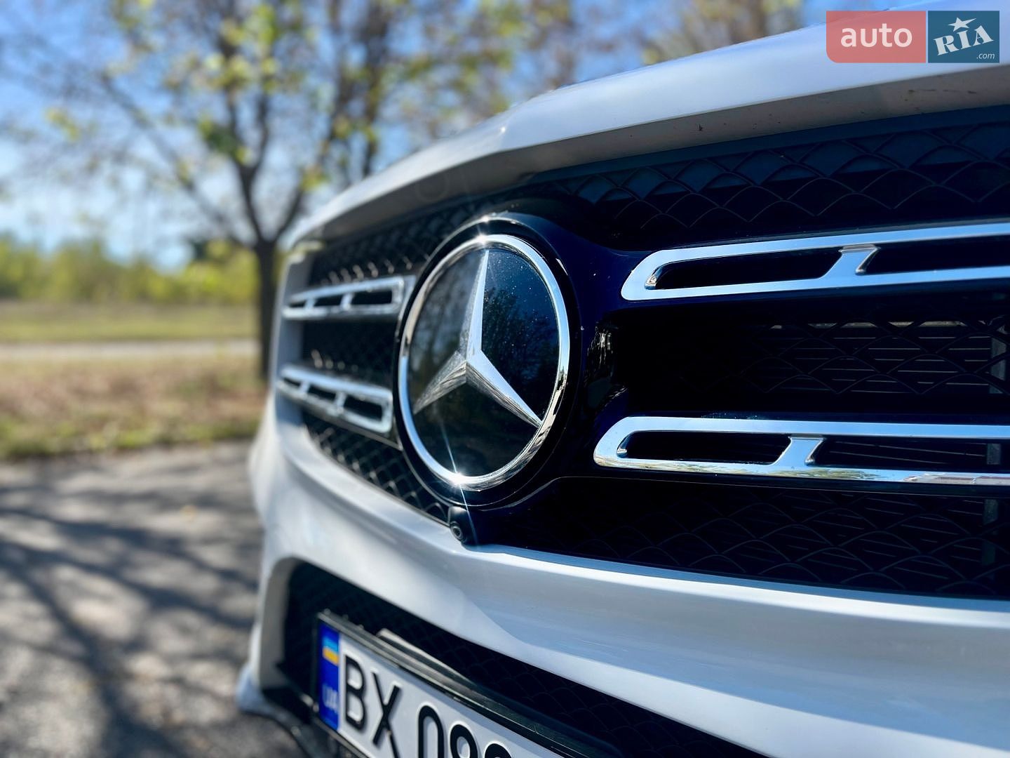 Mercedes-Benz GLS-Class 2017 VIN 4JGDF6EE6HA917663 фото оголошення 18 з 79