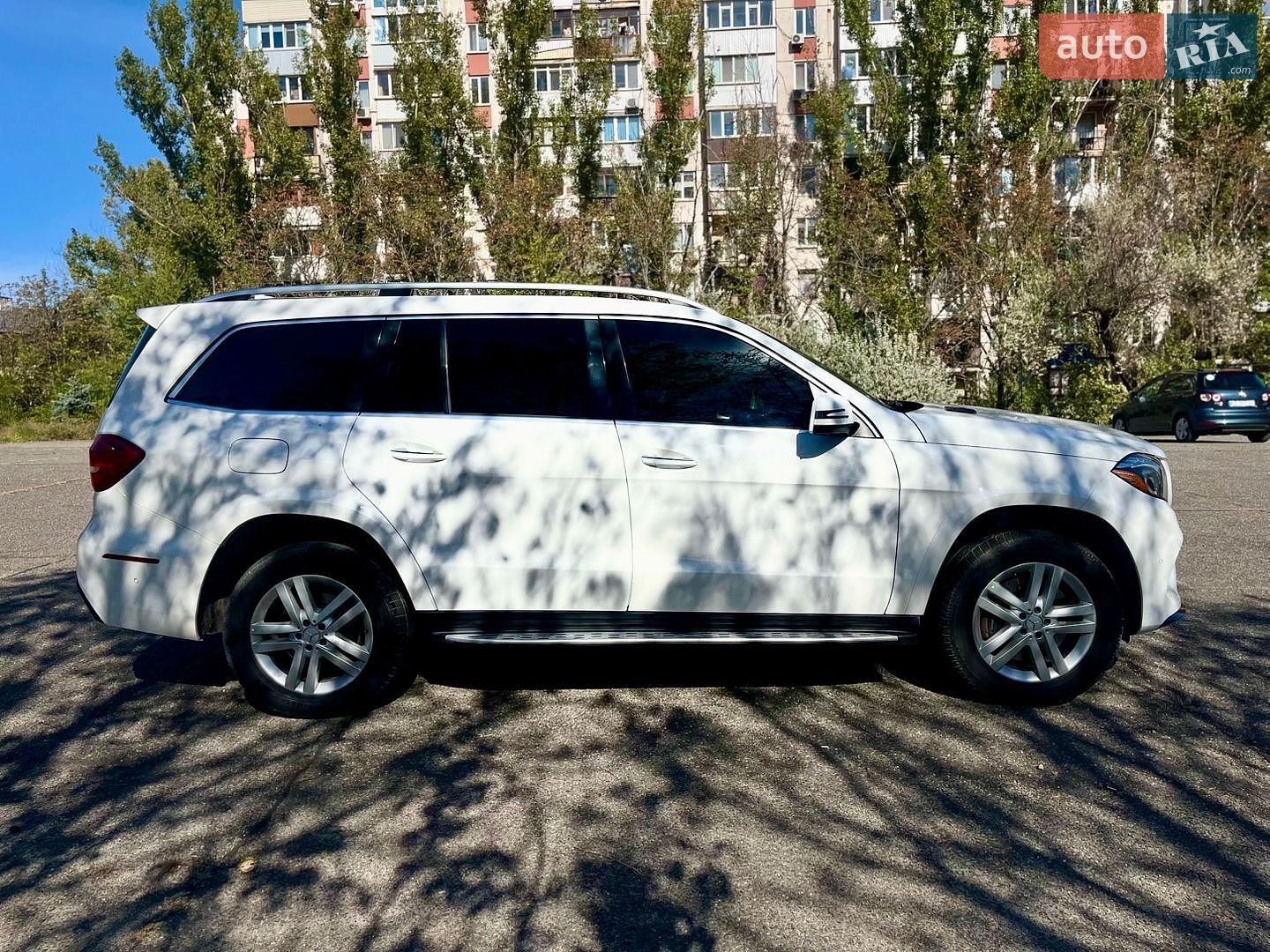 Mercedes-Benz GLS-Class 2017 VIN 4JGDF6EE6HA917663 фото оголошення 13 з 79