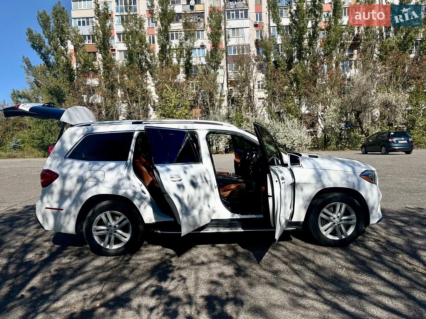 Mercedes-Benz GLS-Class 2017 VIN 4JGDF6EE6HA917663 фото оголошення 31 з 79