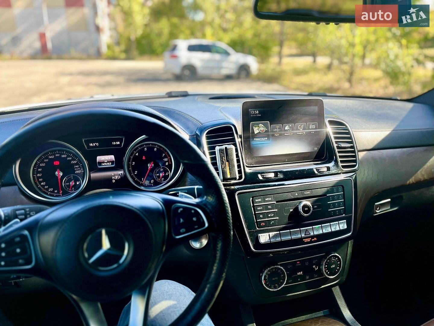 Mercedes-Benz GLS-Class 2017 VIN 4JGDF6EE6HA917663 фото оголошення 43 з 79