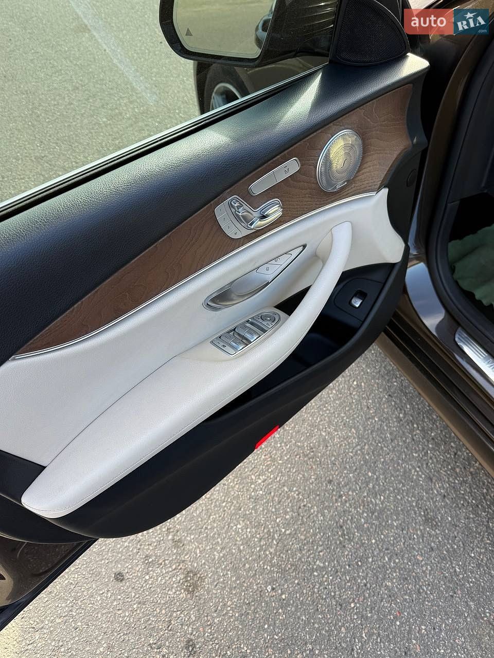 Mercedes-Benz E-Class 2016 VIN WDDZF4JBXHA120235 фото оголошення 5 з 9