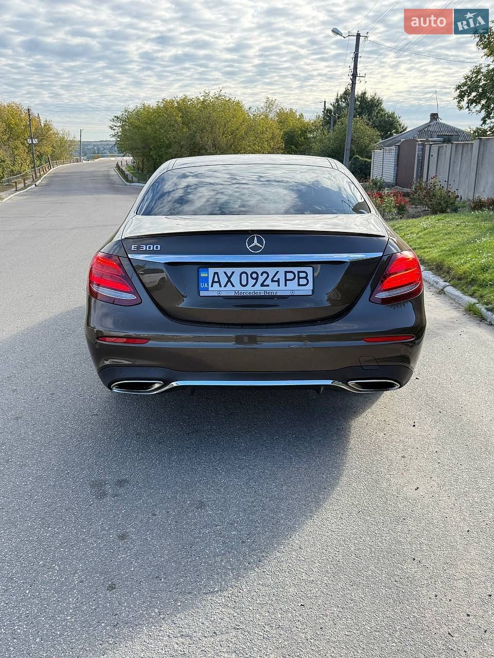 Mercedes-Benz E-Class 2016 VIN WDDZF4JBXHA120235 фото оголошення 3 з 9