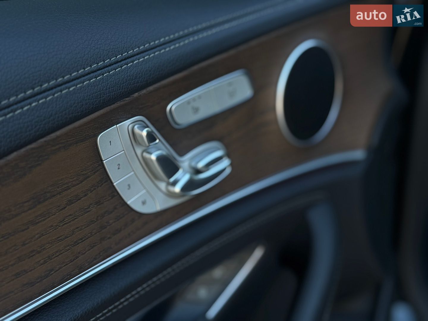 Mercedes-Benz E-Class 2020 VIN W1KZF0FB0LA844381 фото оголошення 5 з 33