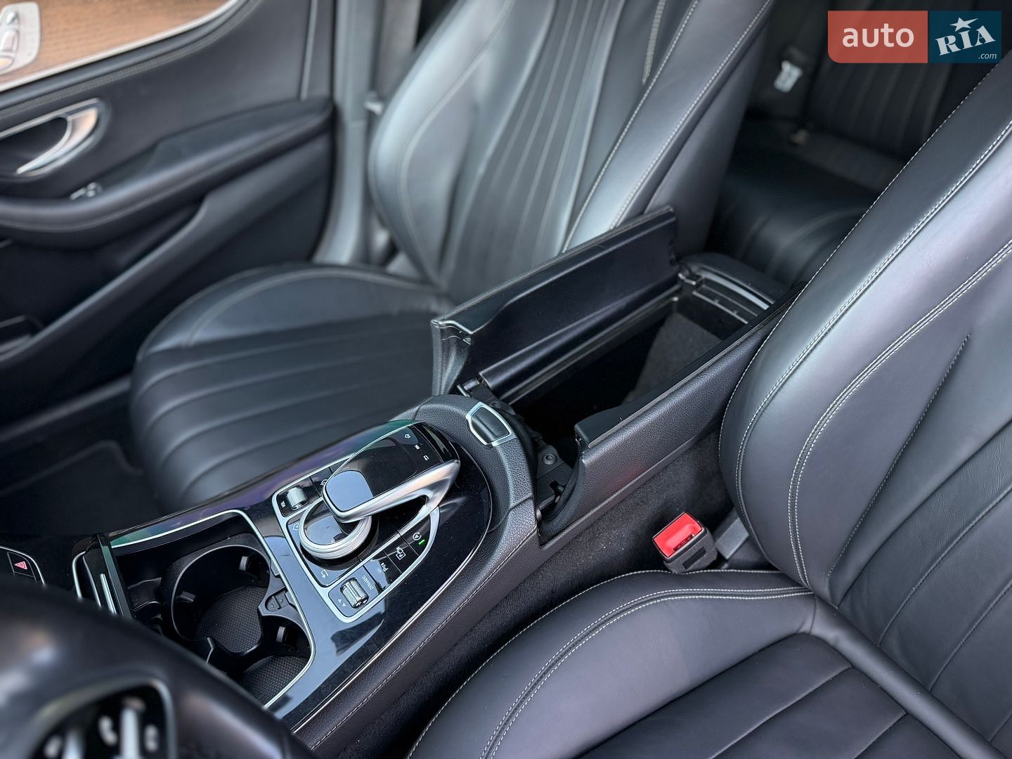 Mercedes-Benz E-Class 2020 VIN W1KZF0FB0LA844381 фото оголошення 15 з 33