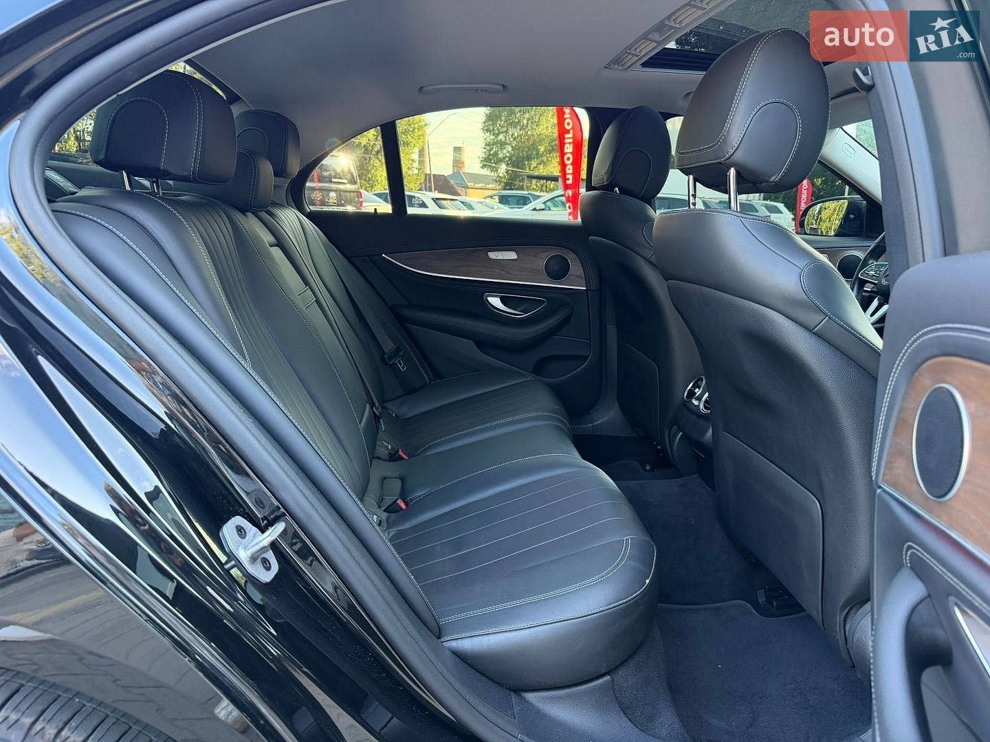 Mercedes-Benz E-Class 2020 VIN W1KZF0FB0LA844381 фото оголошення 26 з 33