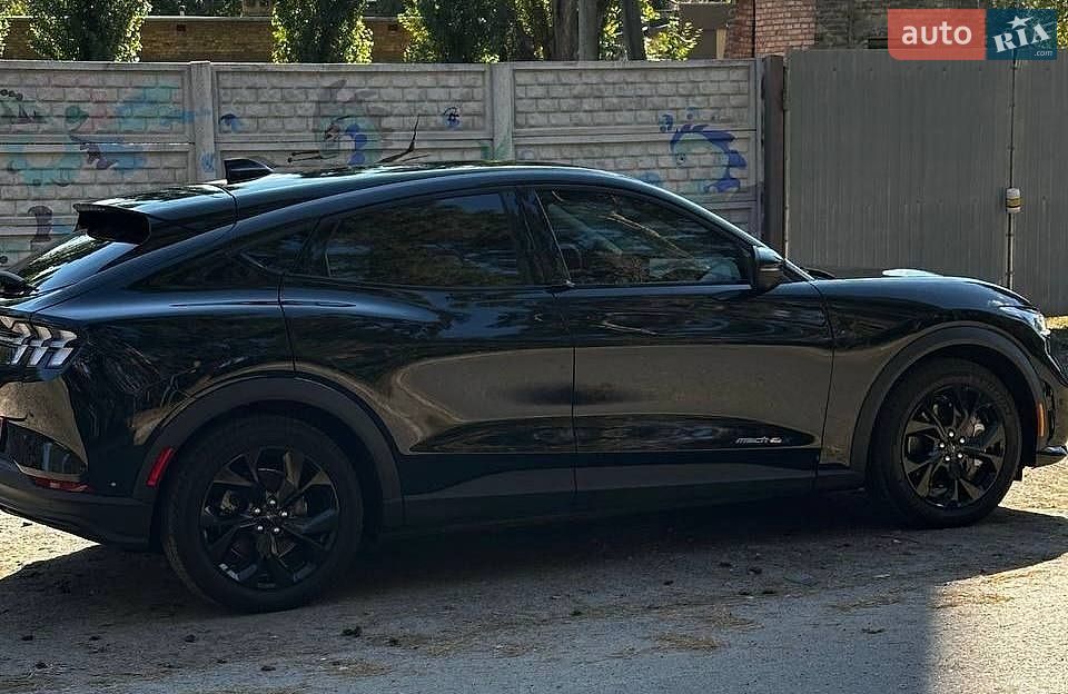 Ford Mustang Mach-E 2024 VIN 3FMTK1SU8RMA41043 фото оголошення 9 з 23