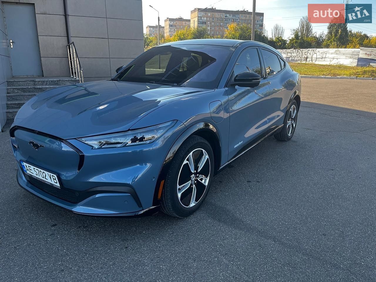 Ford Mustang Mach-E 2023 VIN 3FMTK3R41PMA98599 фото оголошення 2 з 19