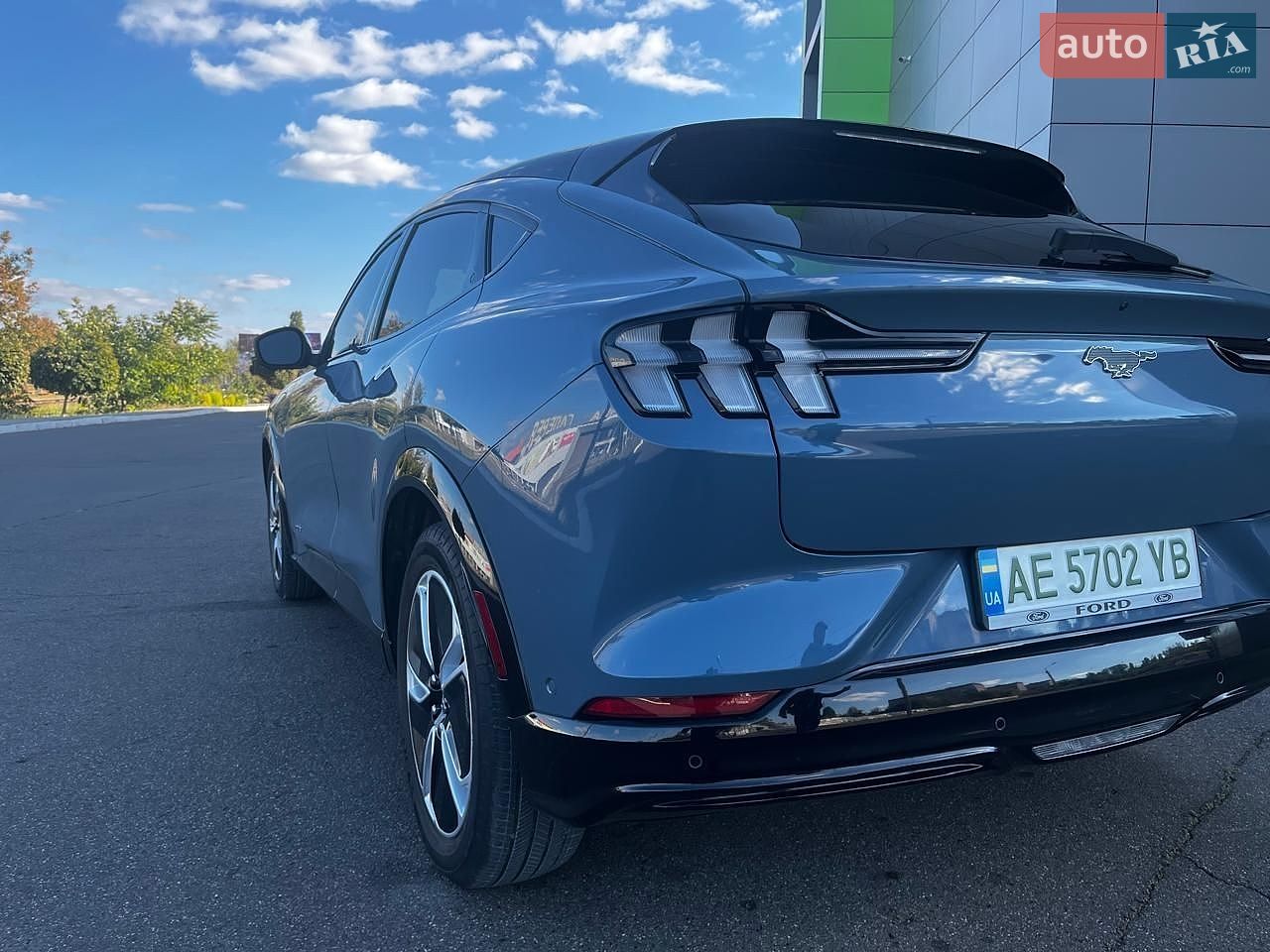 Ford Mustang Mach-E 2023 VIN 3FMTK3R41PMA98599 фото оголошення 4 з 19