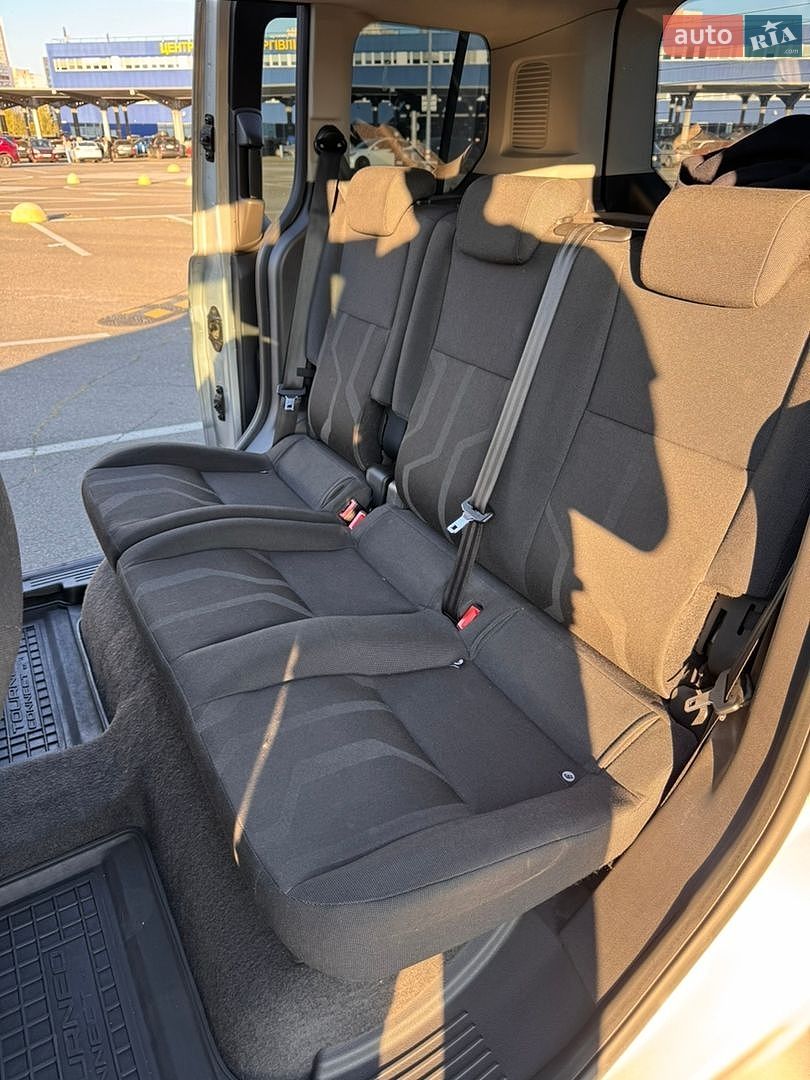 Ford Tourneo Connect 2013 VIN WF0TXXWPGTDE19886 фото оголошення 29 з 32