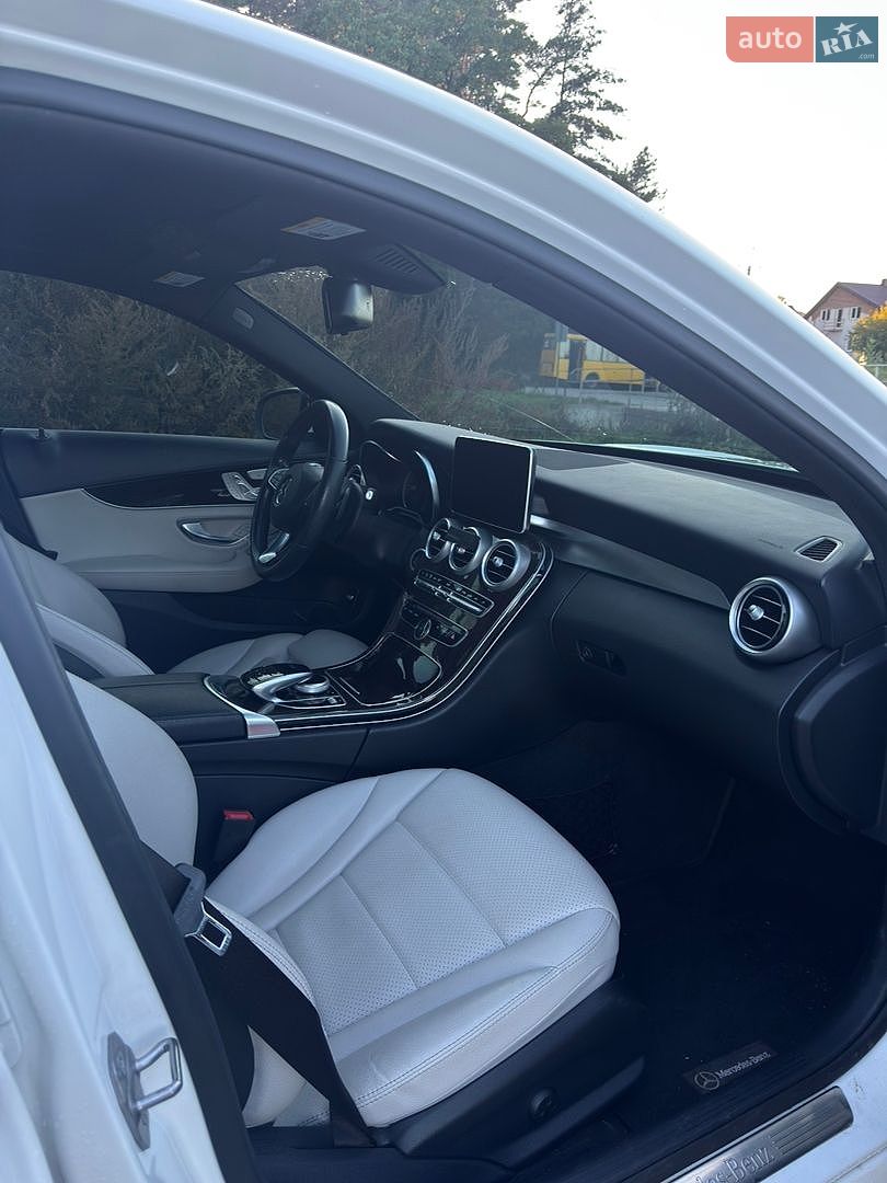 Mercedes-Benz C-Class 2018 VIN WDDWF4KB7JR419691 фото оголошення 9 з 11