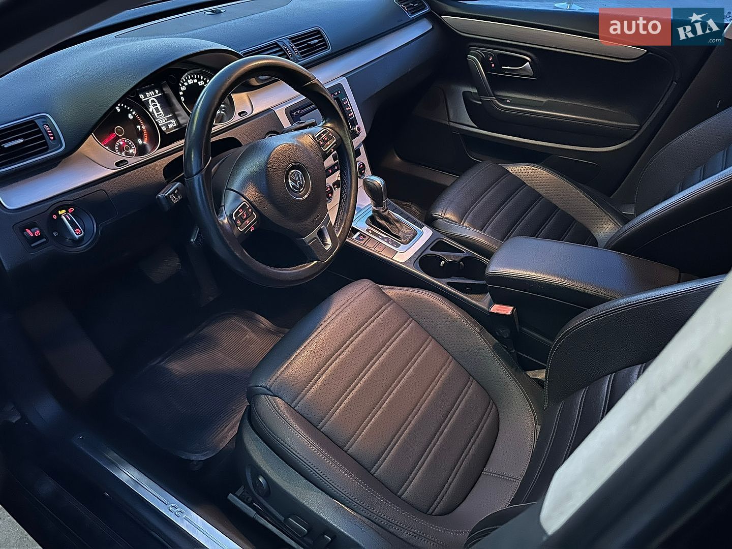 Volkswagen CC / Passat CC 2013 VIN WVWBN7AN6DE553600 фото оголошення 17 з 25