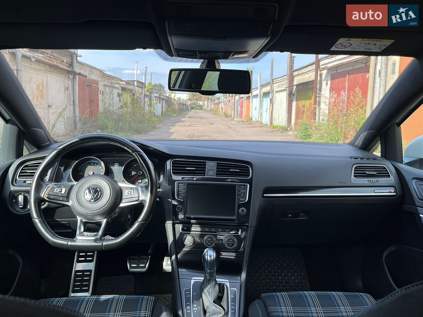 Volkswagen Golf GTE 2015 VIN WVWZZZAUZFW809192 фото оголошення 18 з 26