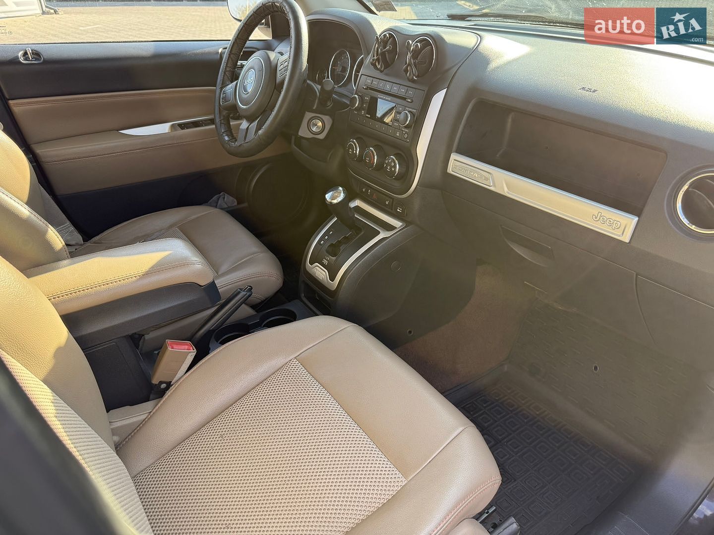 Jeep Compass 2014 VIN 1C4NJDEB6ED760521 фото оголошення 24 з 37