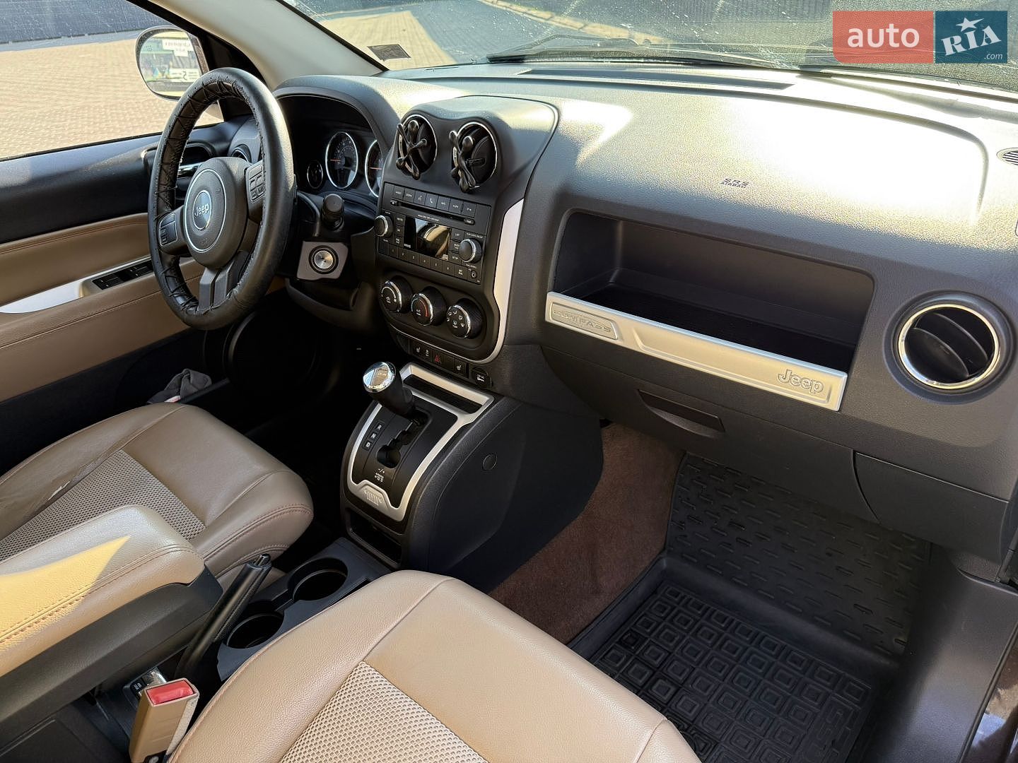 Jeep Compass 2014 VIN 1C4NJDEB6ED760521 фото оголошення 25 з 37