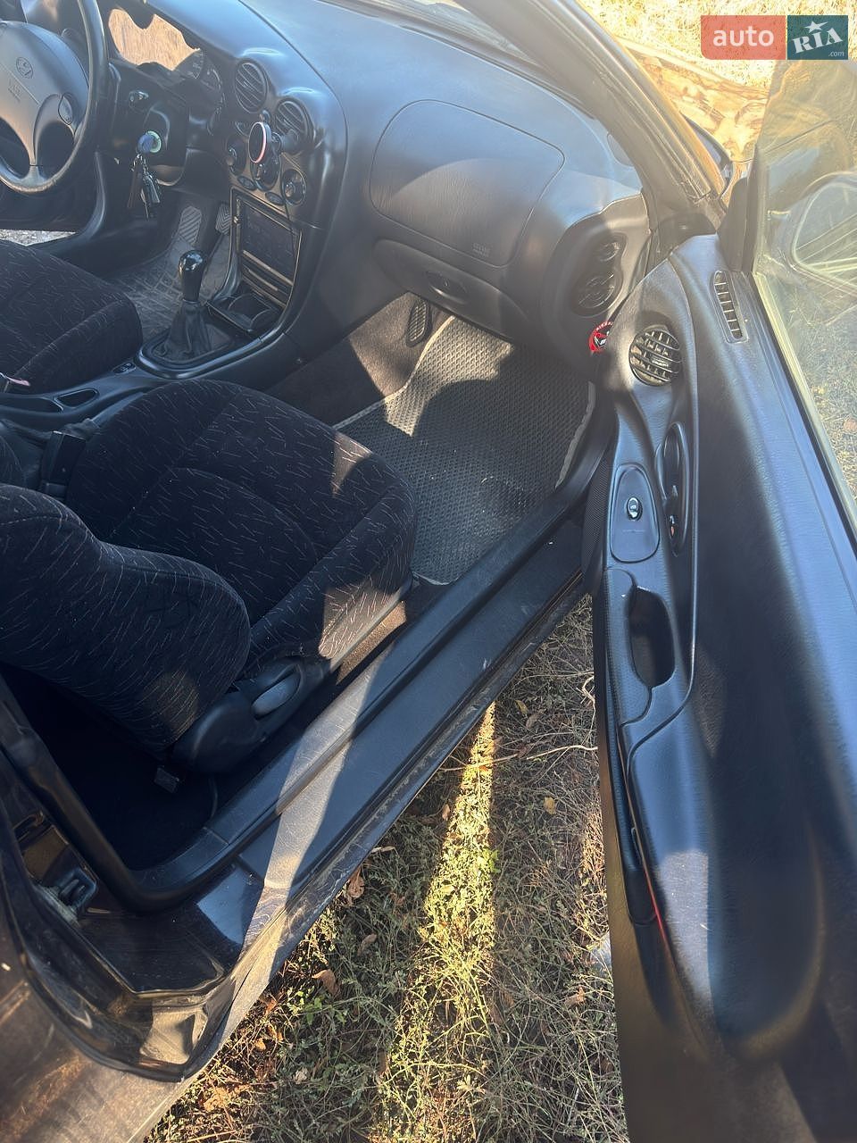 Hyundai Coupe 1997 VIN KMHJG31FPWU083698 фото оголошення 13 з 15
