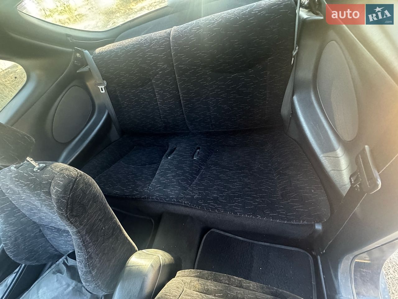 Hyundai Coupe 1997 VIN KMHJG31FPWU083698 фото оголошення 10 з 15