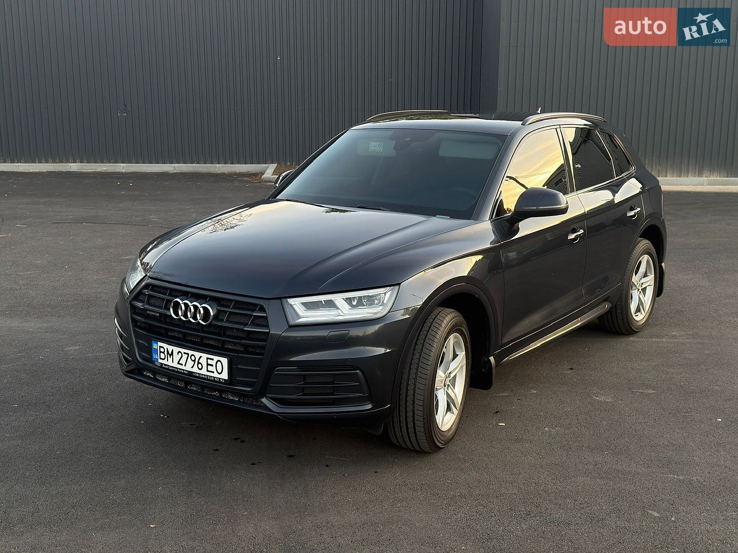 Audi Q5 2018 VIN WAUZZZFY6J2225301 фото оголошення 2 з 40