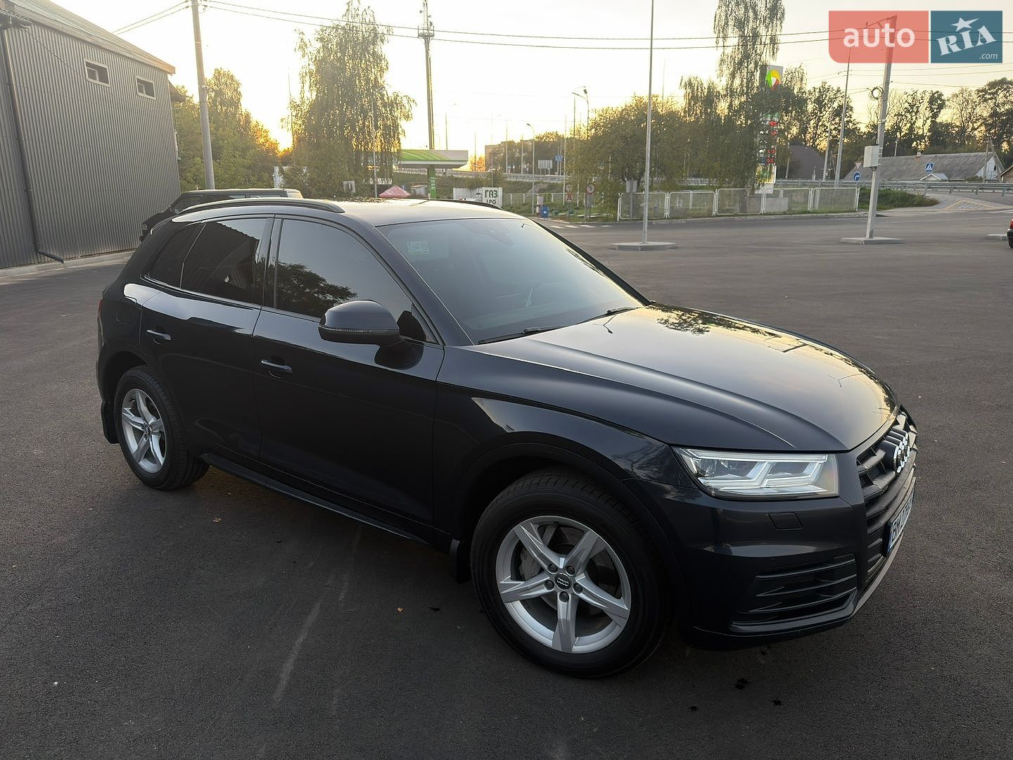 Audi Q5 2018 VIN WAUZZZFY6J2225301 фото оголошення 8 з 40