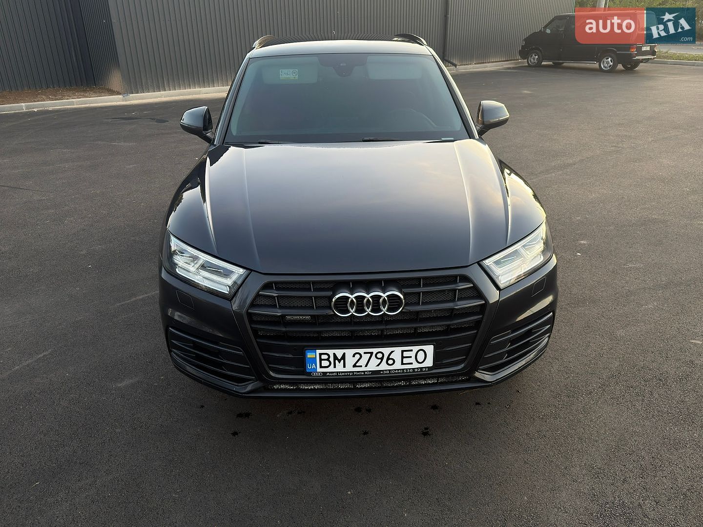 Audi Q5 2018 VIN WAUZZZFY6J2225301 фото оголошення 18 з 40
