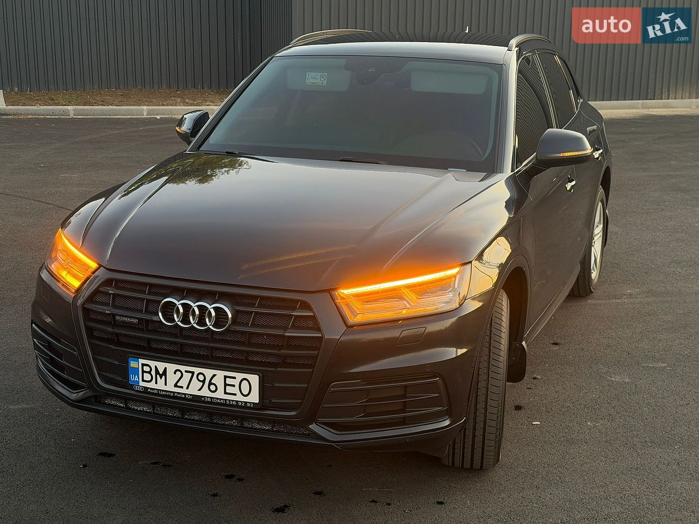 Audi Q5 2018 VIN WAUZZZFY6J2225301 фото оголошення 17 з 40