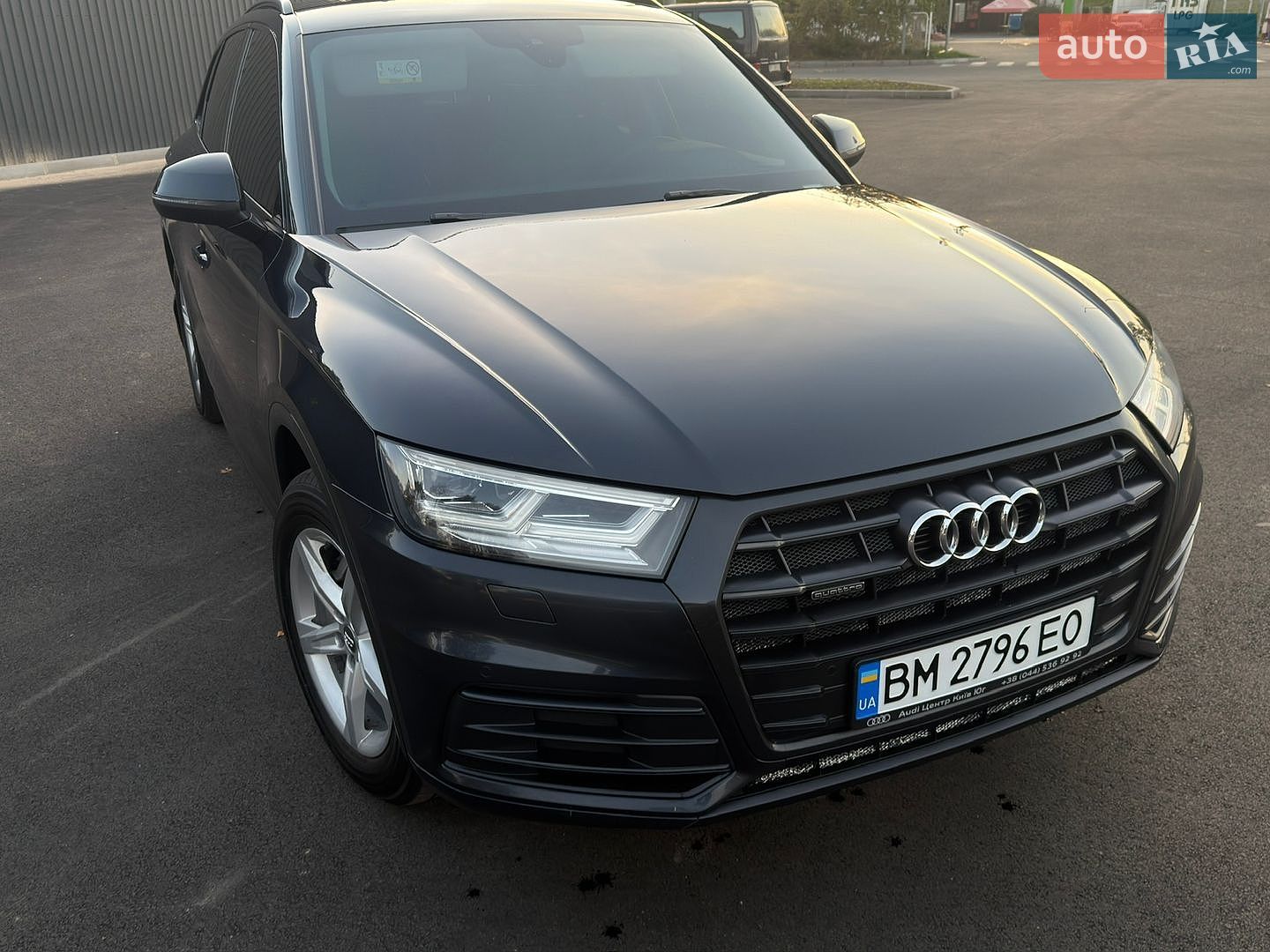 Audi Q5 2018 VIN WAUZZZFY6J2225301 фото оголошення 13 з 40