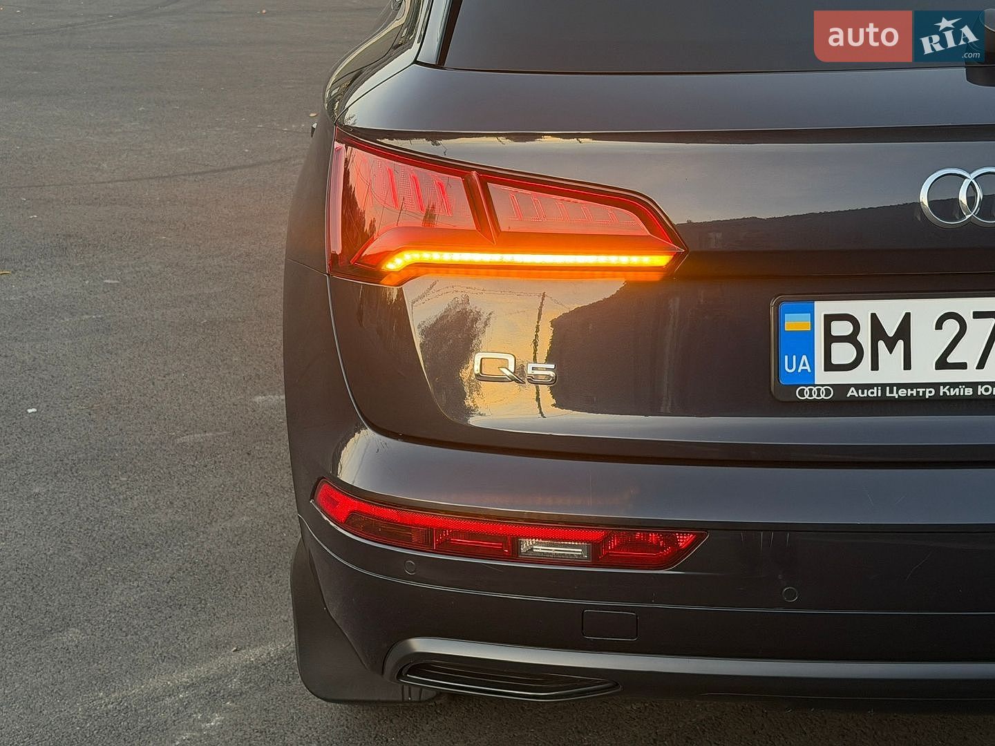 Audi Q5 2018 VIN WAUZZZFY6J2225301 фото оголошення 23 з 40