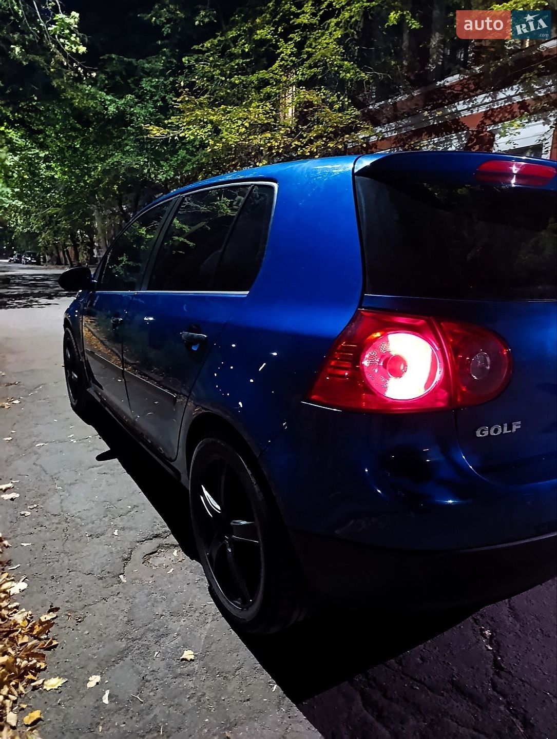 Volkswagen Golf 2004 VIN WVWZZZ1KZ5W134002 фото оголошення 9 з 47