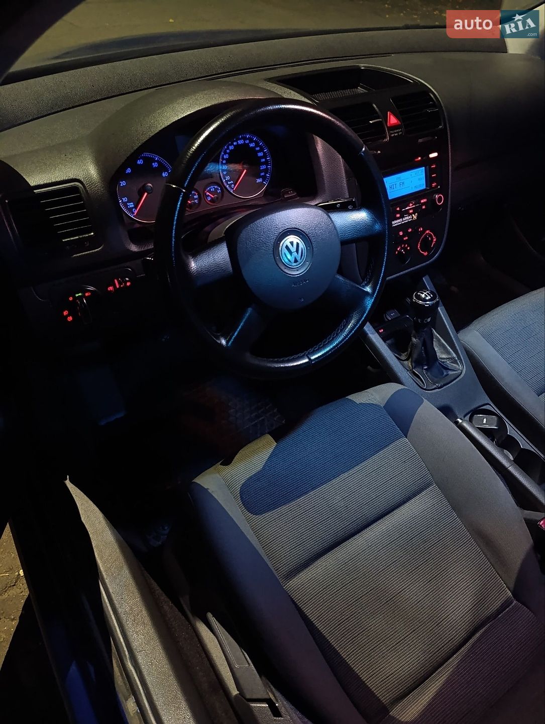 Volkswagen Golf 2004 VIN WVWZZZ1KZ5W134002 фото оголошення 10 з 47