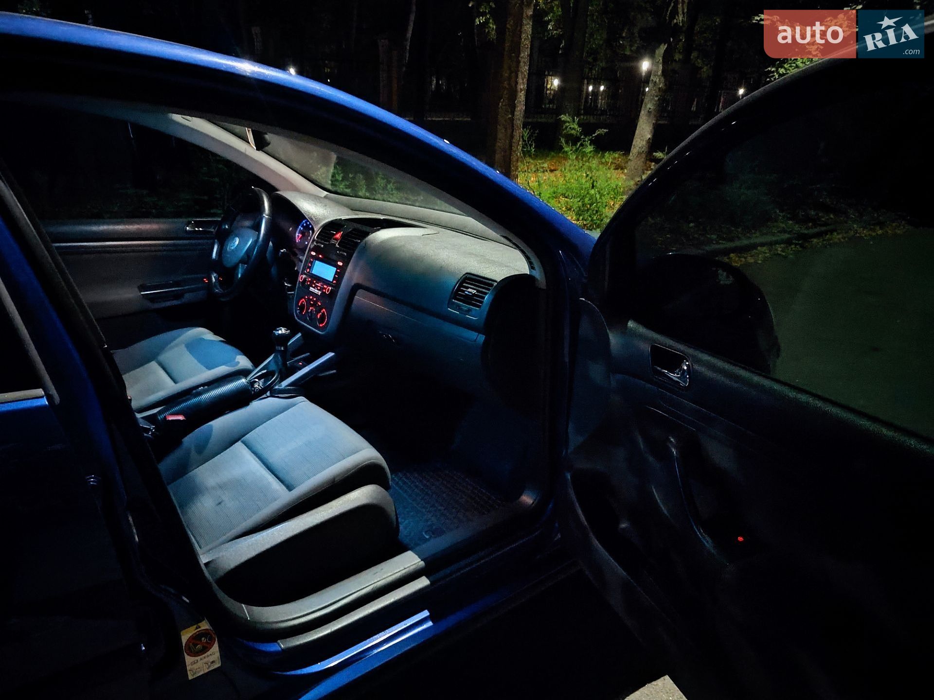 Volkswagen Golf 2004 VIN WVWZZZ1KZ5W134002 фото оголошення 37 з 47