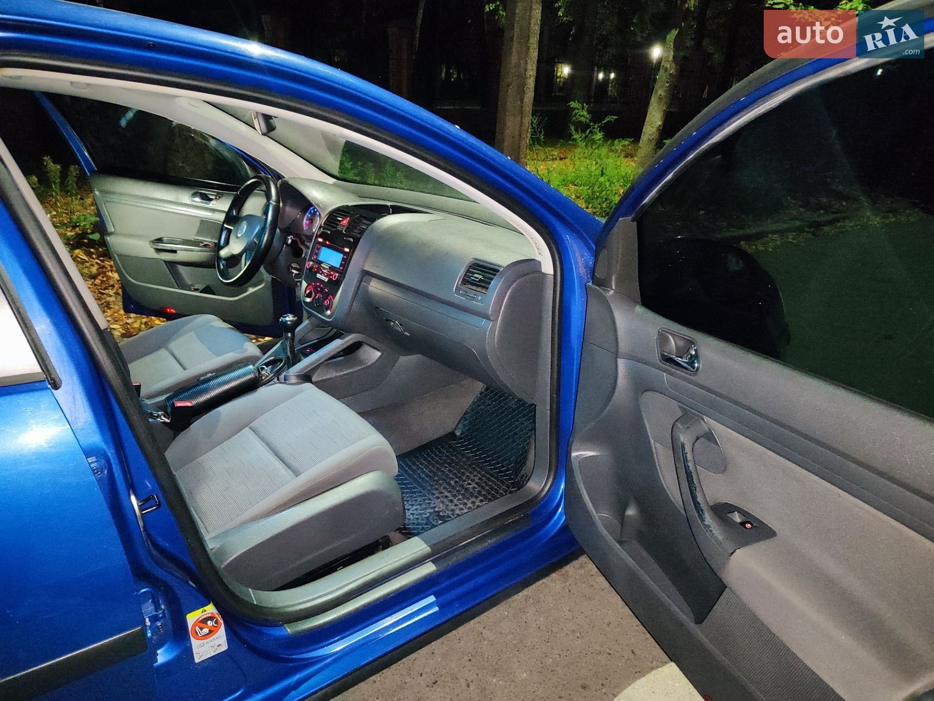 Volkswagen Golf 2004 VIN WVWZZZ1KZ5W134002 фото оголошення 43 з 47
