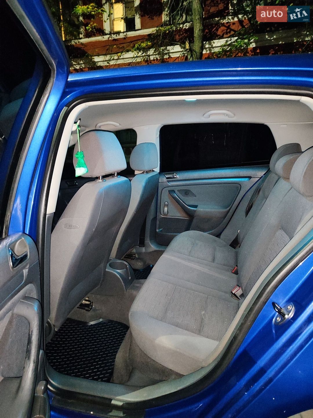 Volkswagen Golf 2004 VIN WVWZZZ1KZ5W134002 фото оголошення 45 з 47