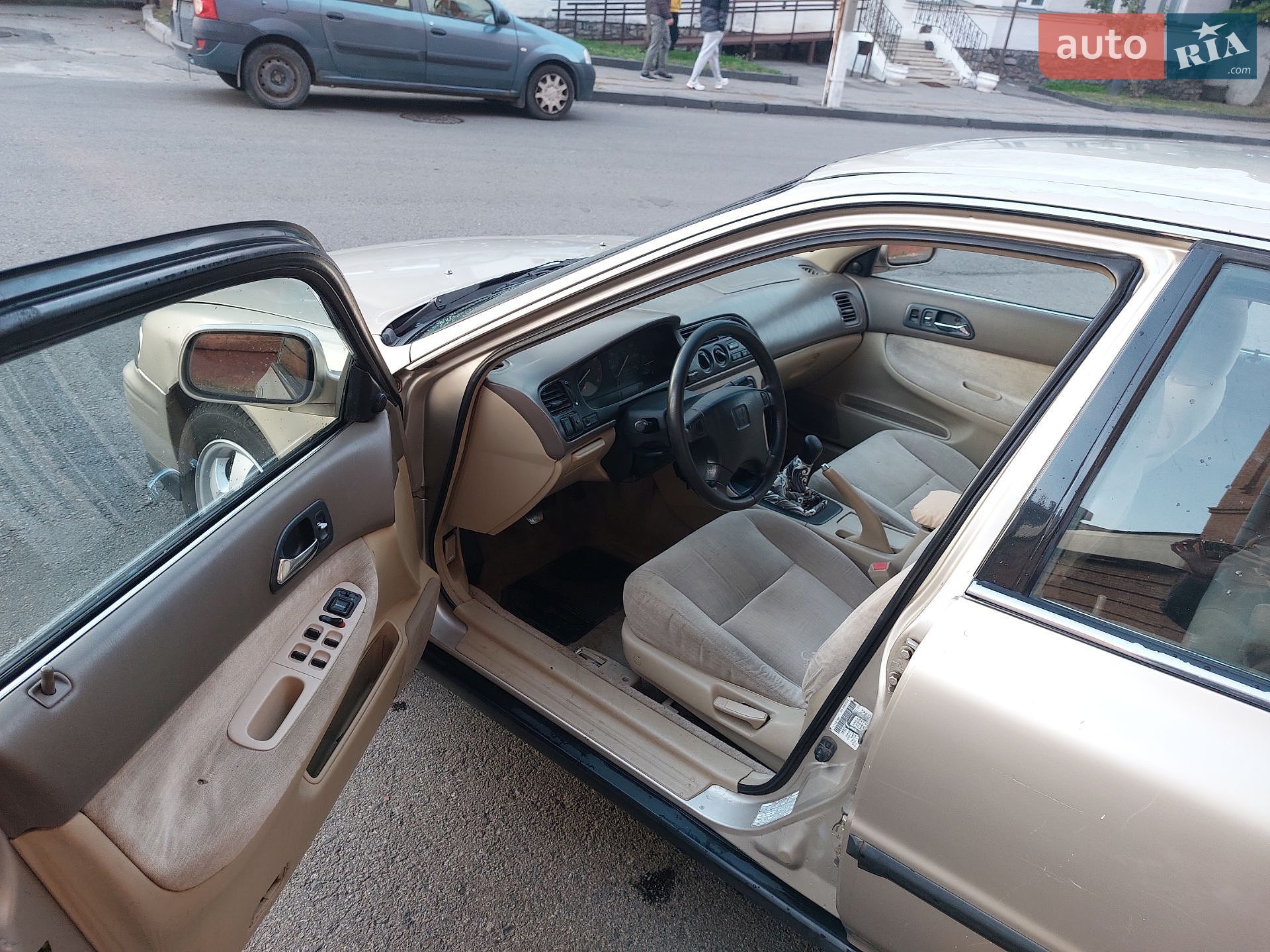 Honda Accord 1995 VIN 1HGCD5532SA053640 фото оголошення 4 з 17