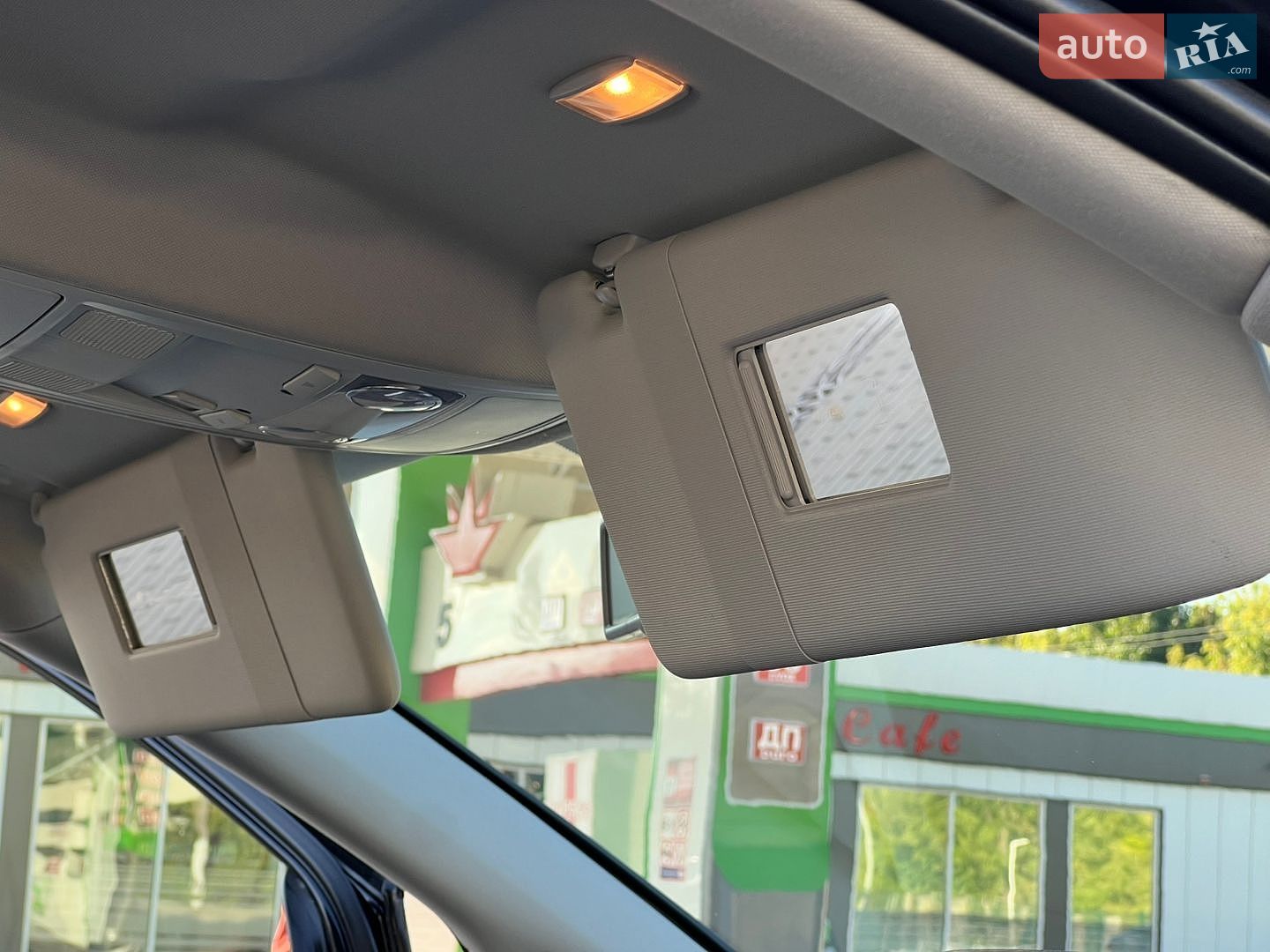 Volkswagen Sharan 2012 VIN WVWZZZ7NZCV020982 фото оголошення 50 з 97