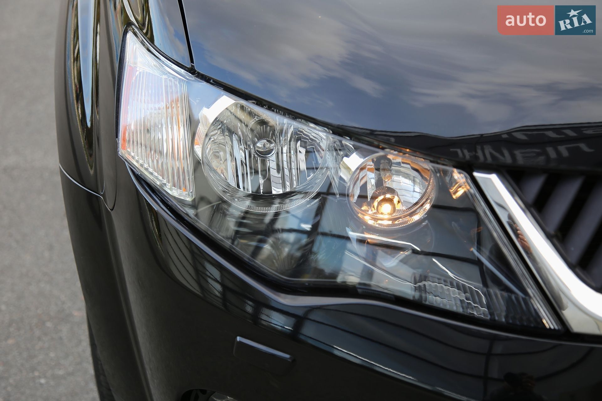 Mitsubishi Outlander XL 2009 VIN JMBXLCW6W9Z000745 фото оголошення 10 з 38