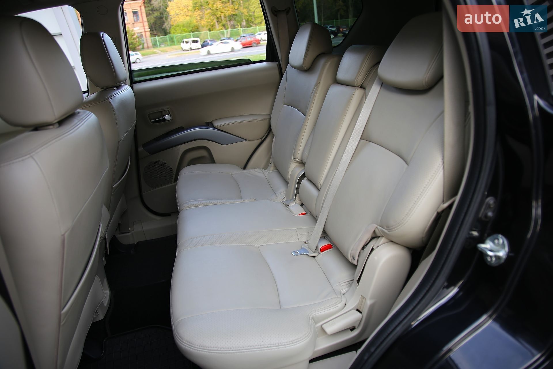 Mitsubishi Outlander XL 2009 VIN JMBXLCW6W9Z000745 фото оголошення 15 з 38