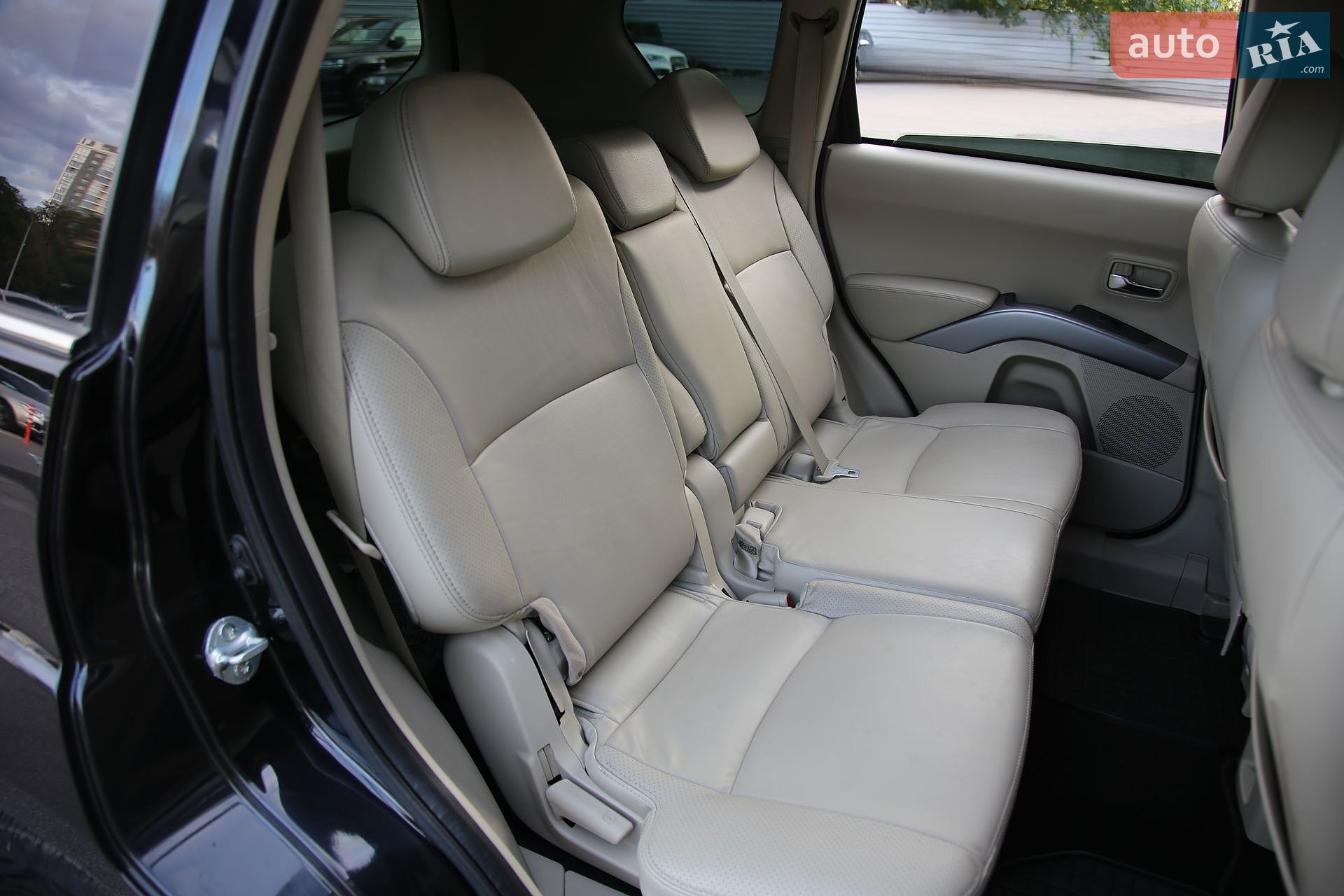 Mitsubishi Outlander XL 2009 VIN JMBXLCW6W9Z000745 фото оголошення 16 з 38