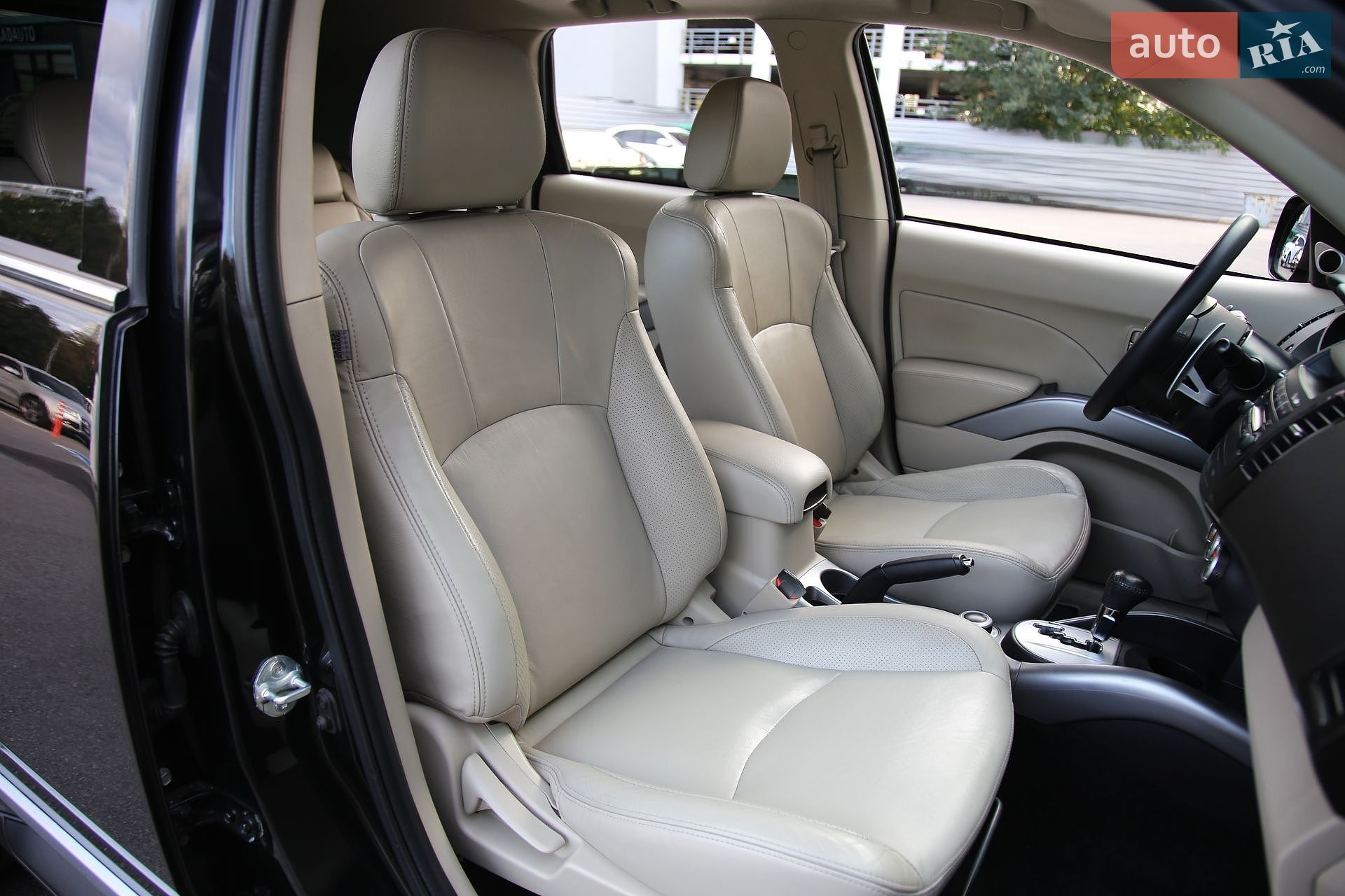 Mitsubishi Outlander XL 2009 VIN JMBXLCW6W9Z000745 фото оголошення 17 з 38
