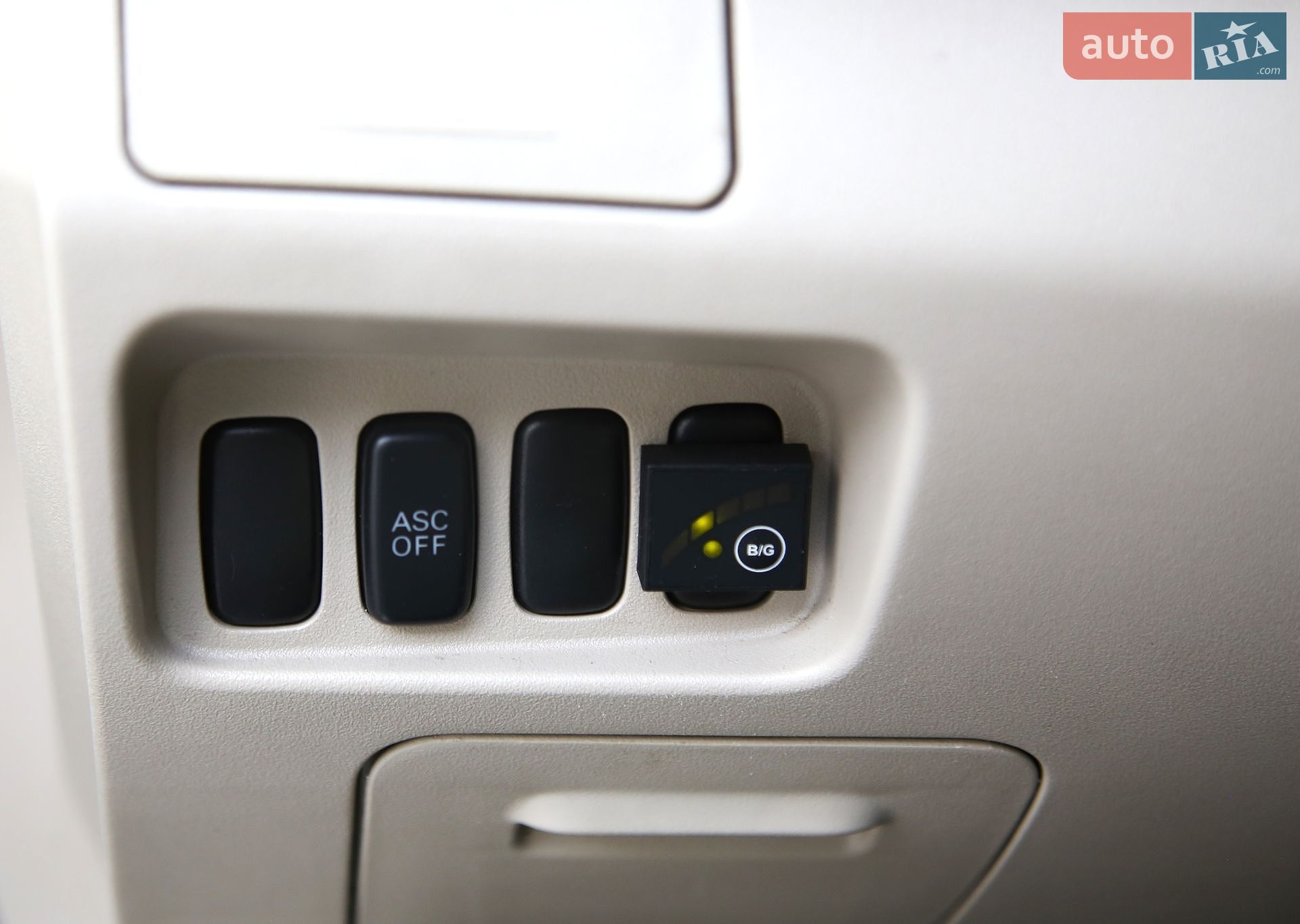 Mitsubishi Outlander XL 2009 VIN JMBXLCW6W9Z000745 фото оголошення 26 з 38