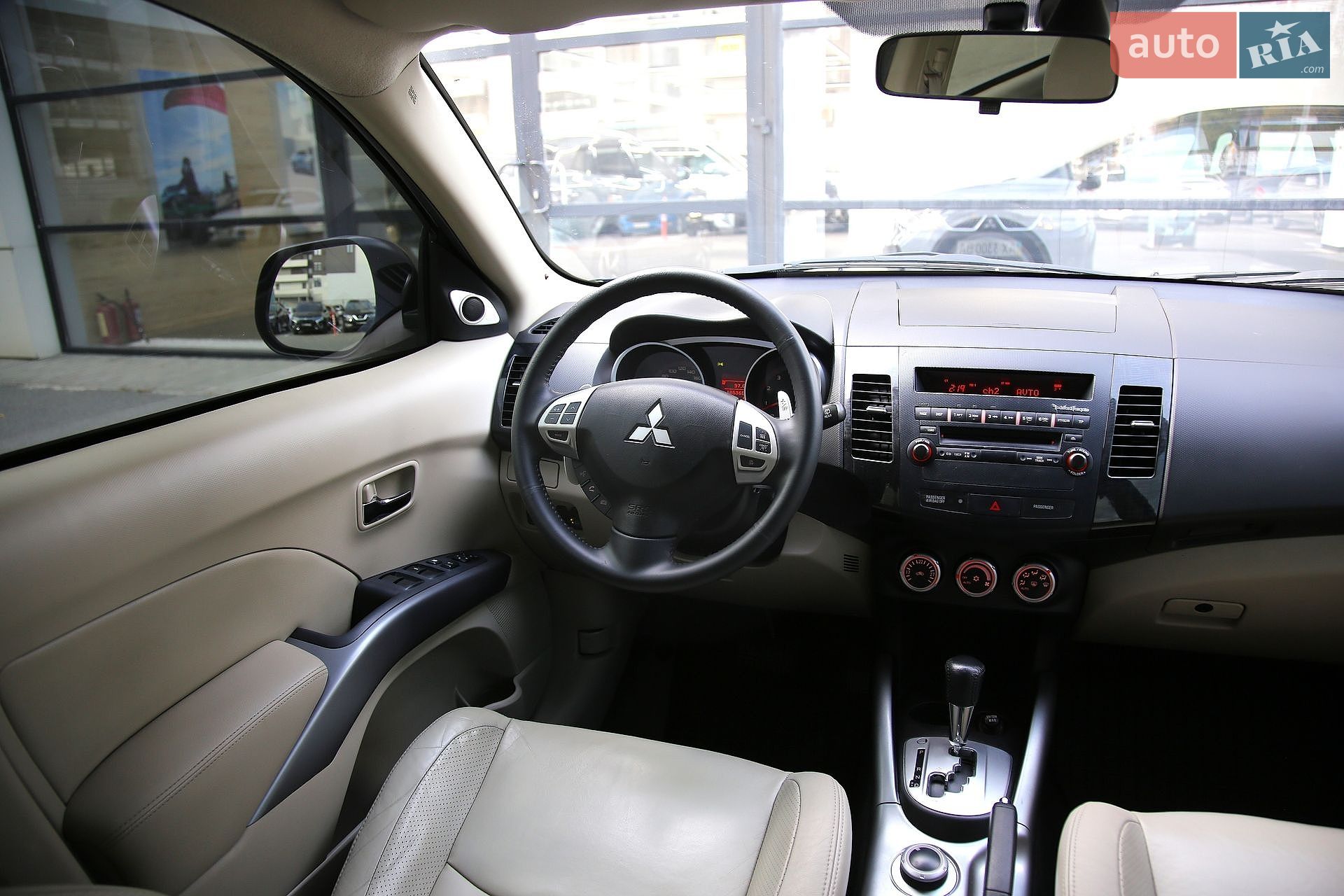 Mitsubishi Outlander XL 2009 VIN JMBXLCW6W9Z000745 фото оголошення 18 з 38