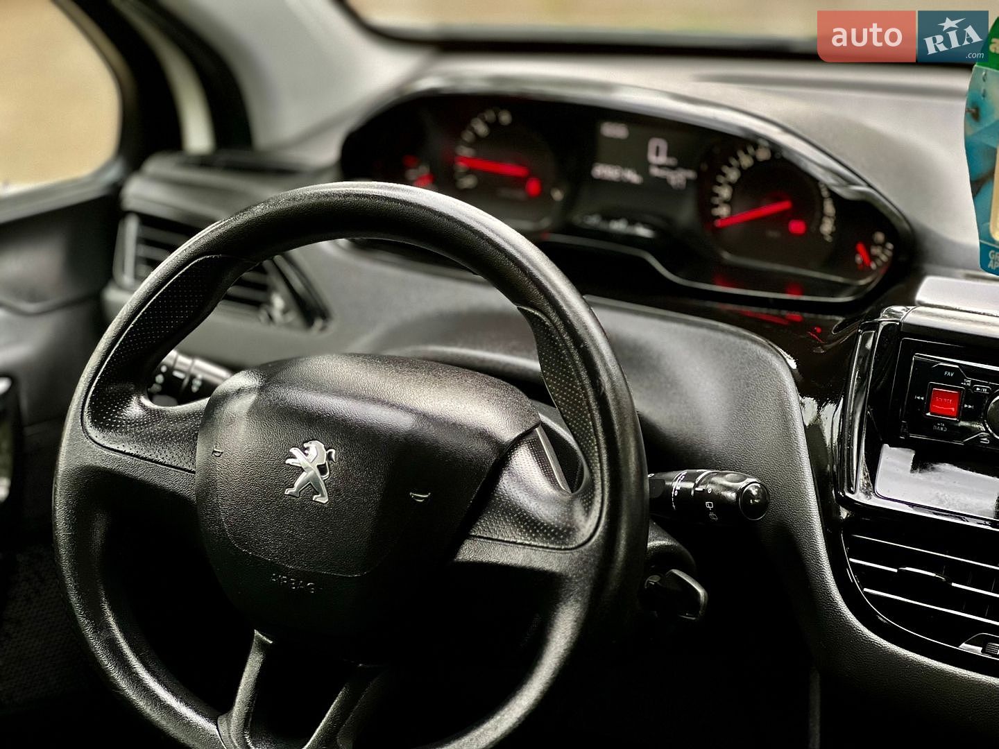 Peugeot 208 2013 VIN VF3CCZMZ0DT117176 фото оголошення 27 з 54