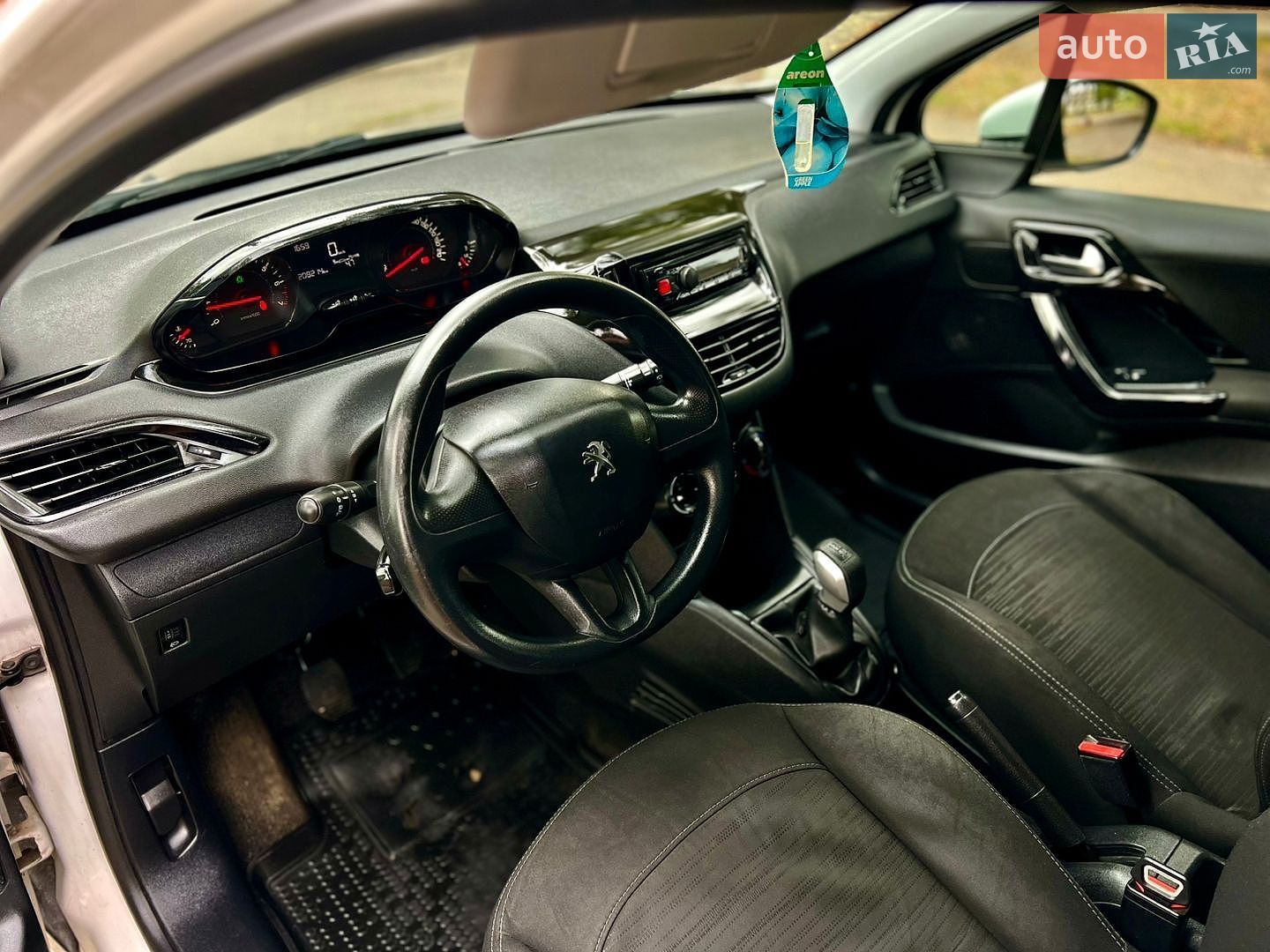 Peugeot 208 2013 VIN VF3CCZMZ0DT117176 фото оголошення 37 з 54