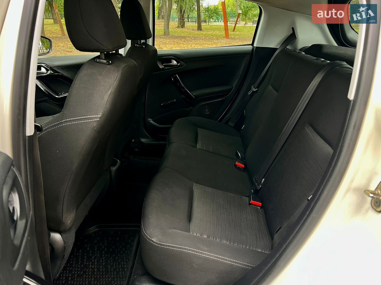 Peugeot 208 2013 VIN VF3CCZMZ0DT117176 фото оголошення 40 з 54
